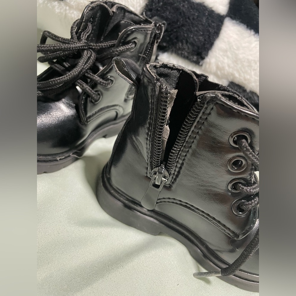 Comfy Kids Black Lace-Up Boots - Picture 7 of 10